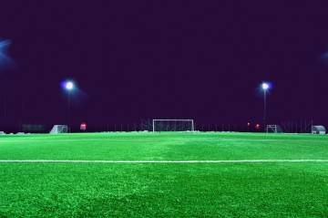 过人就像过马路！皇马群星本赛季充满想象力的炫技表演｜九游体育官网（配图示意）
